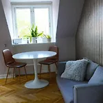 Cosy In Residential Part Of Copenhagen, With Free Street Parking And Shared Bathroom Köpenhamn