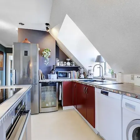 Cosy In Residential Part Of Copenhagen, With Free Street Parking And Shared Bathroom * Copenhaga