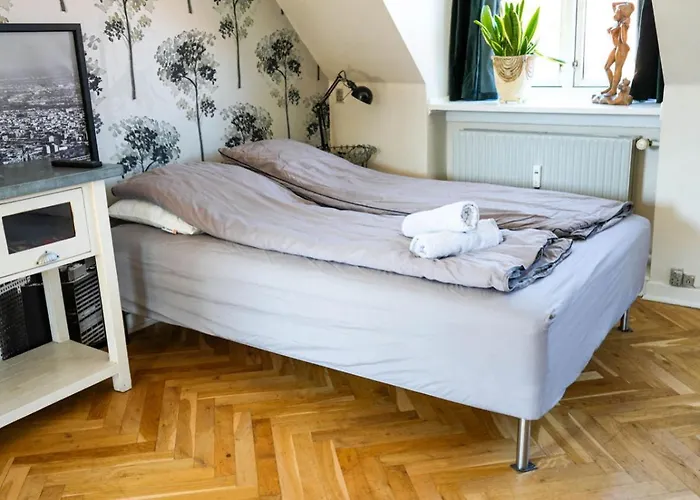 Cosy In Residential Part Of Copenhagen, With Free Street Parking And Shared Bathroom Alloggio in famiglia